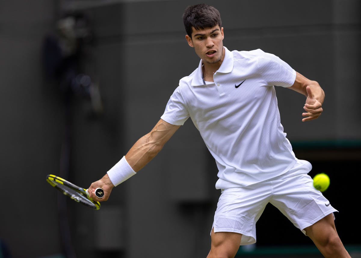 Alcaraz beats Pouille in Umag debut
